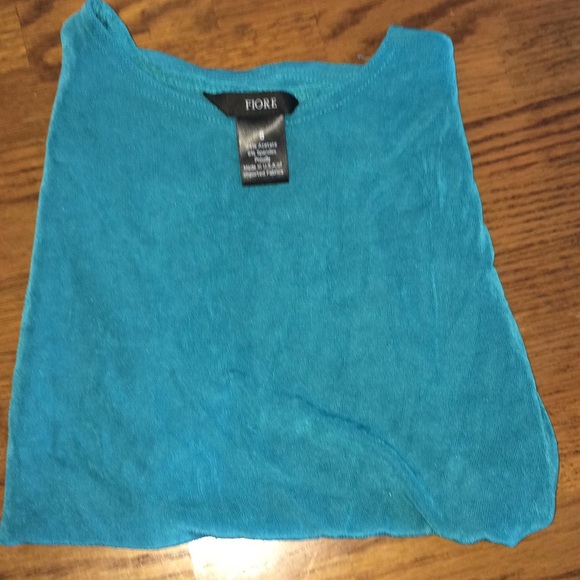 🍀Aqua Fiore Tank top🍀 - Picture 3 of 3